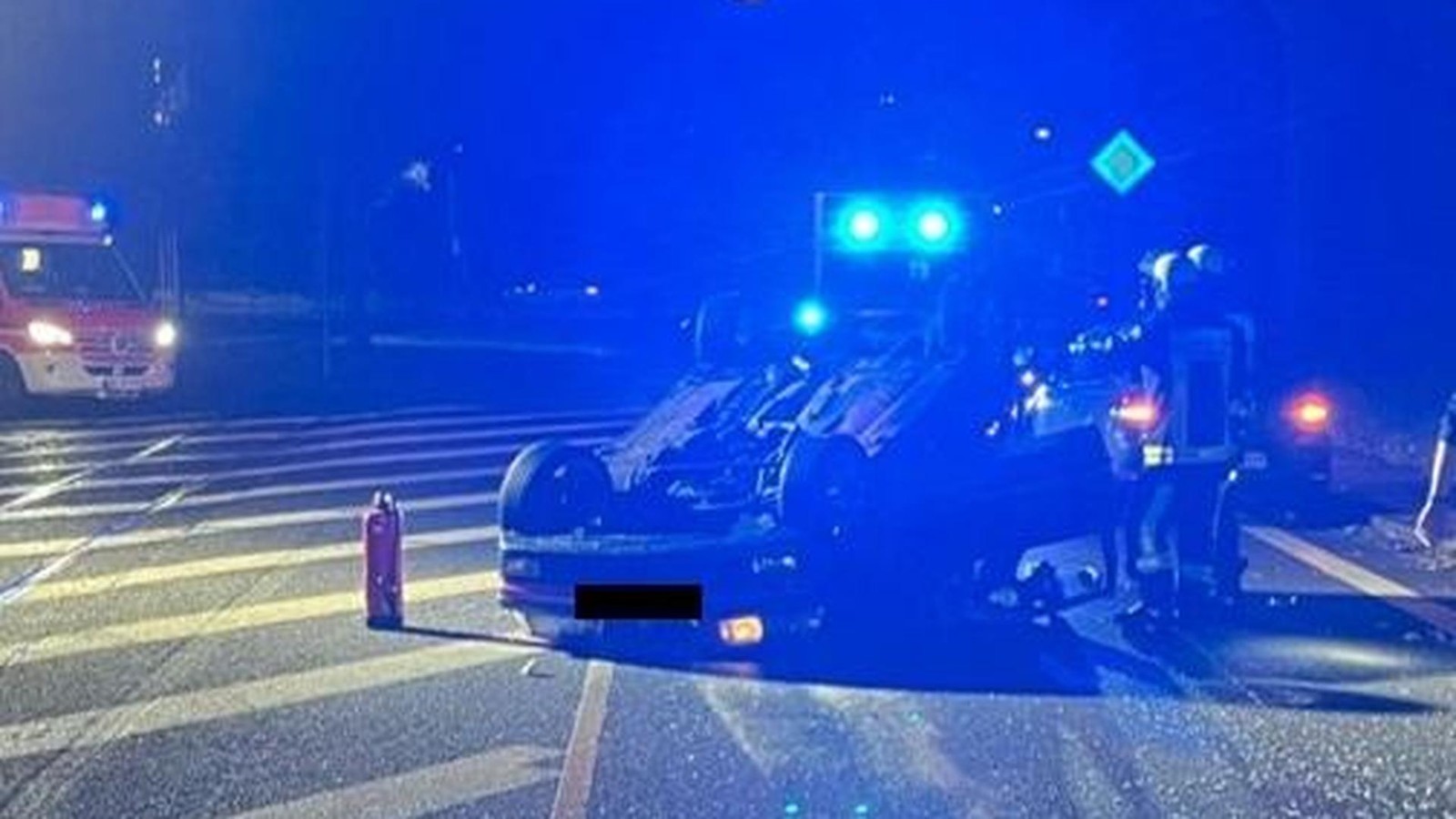 Unfall-in-Bochum-23-J-hriger-berschl-gt-sich-mit-seinem-Auto