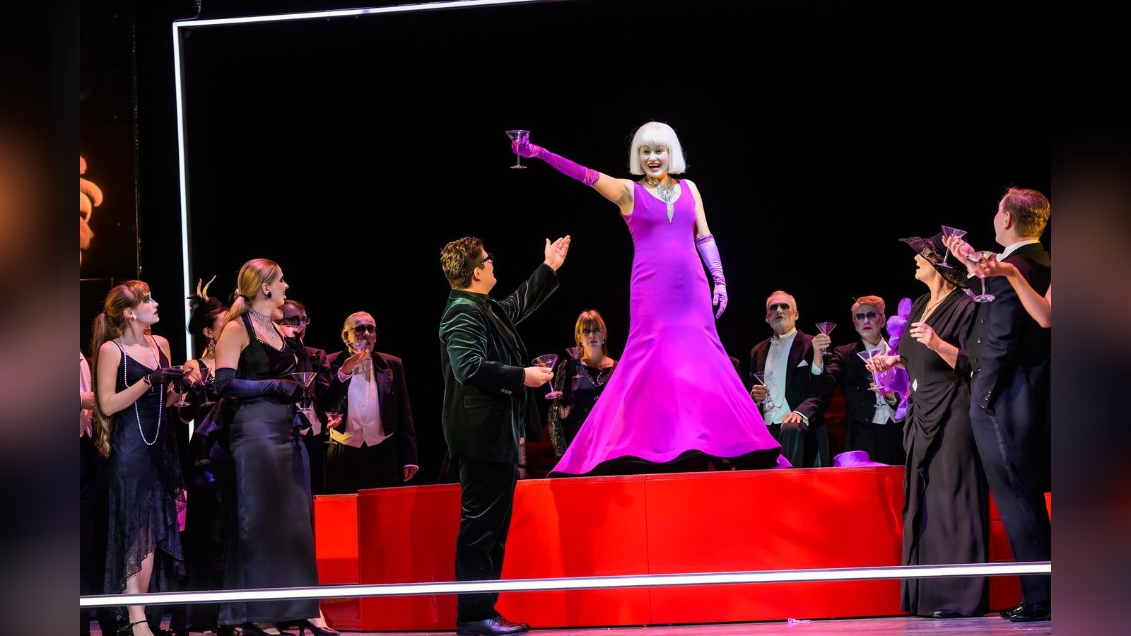 Erste-Hure-in-der-Oper-So-reagiert-das-Publikum-in-Hagen-auf-La-Traviata-