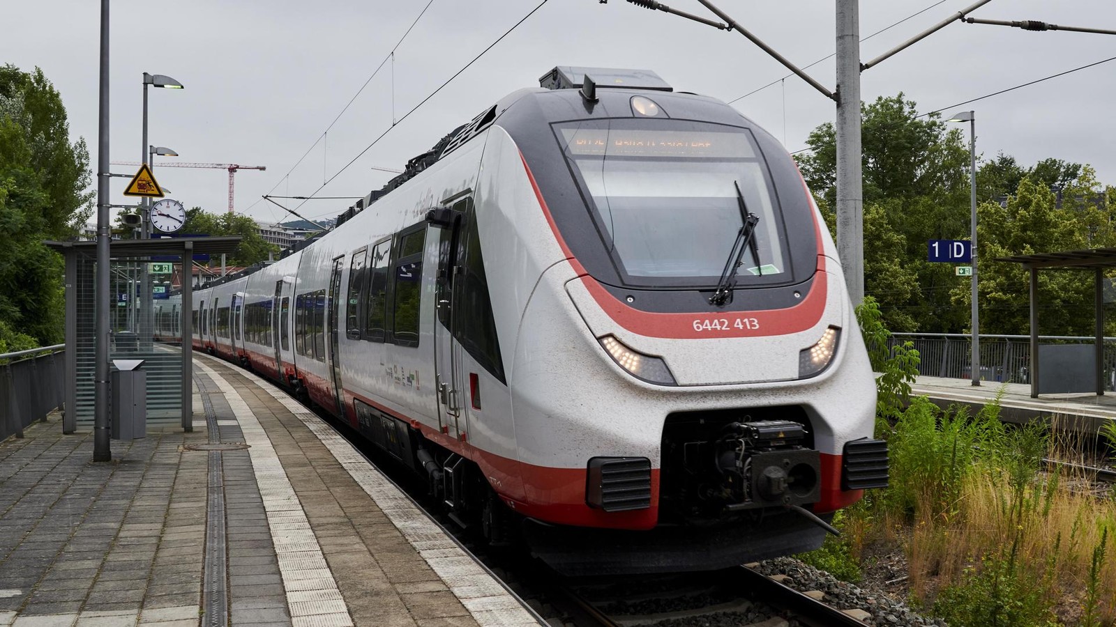 Nordhausen-Bahnstrecke-gesperrt-Reisende-m-ssen-mit-ausfallenden-Z-gen-rechnen