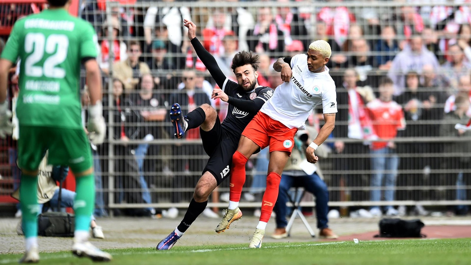 RWE-vor-Pokal-Derby-gegen-RWO-Bilanz-spricht-deutliche-Sprache
