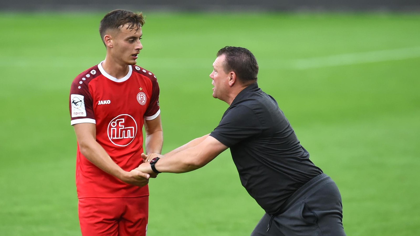 RWE-Taktik-Obuz-U19-Spieler-was-beim-Training-aufgefallen-ist