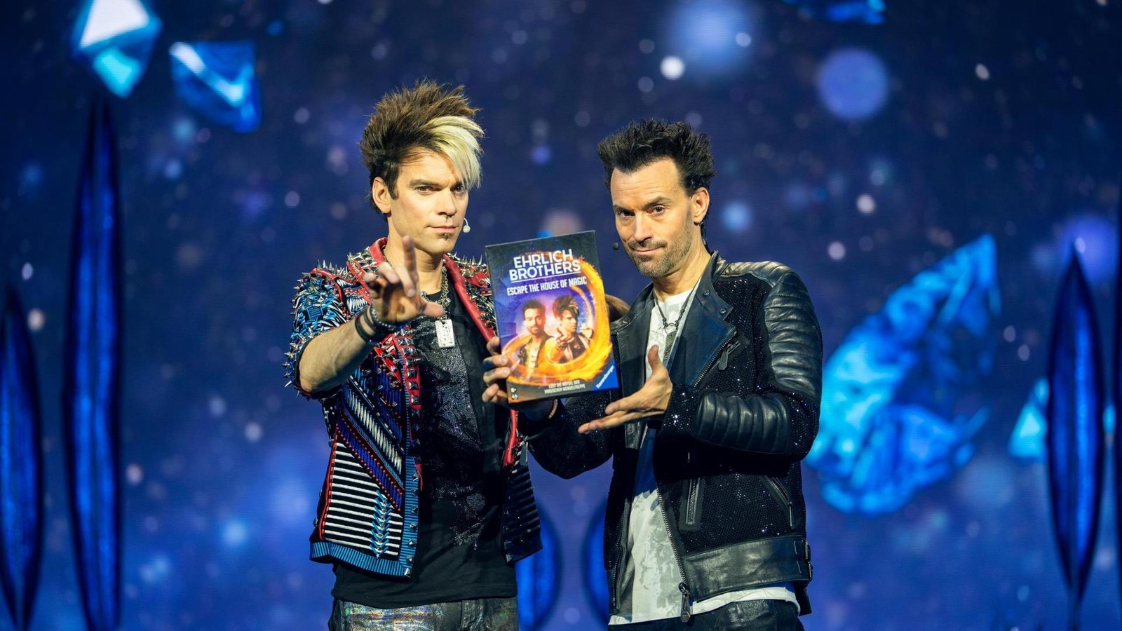 Ehrlich-Brothers-Fans-werden-im-House-of-Magic-eingesperrt