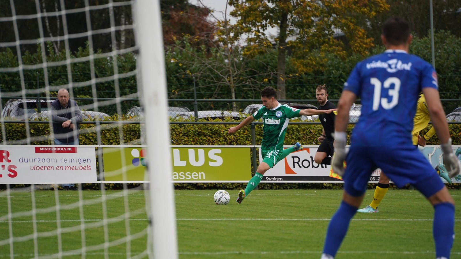 Aufregung-um-Tritt-gegen-Sussek-beim-MSV-Geheimtest-in-Venlo