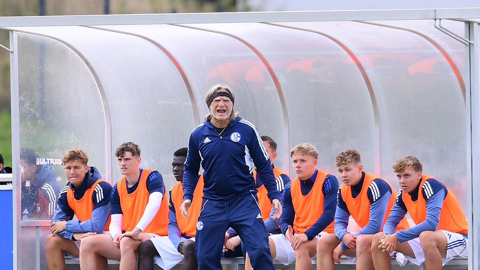 Samstag-im-Liveticker-Schalkes-U19-testet-gegen-SV-Wehen-Wiesbaden-U19