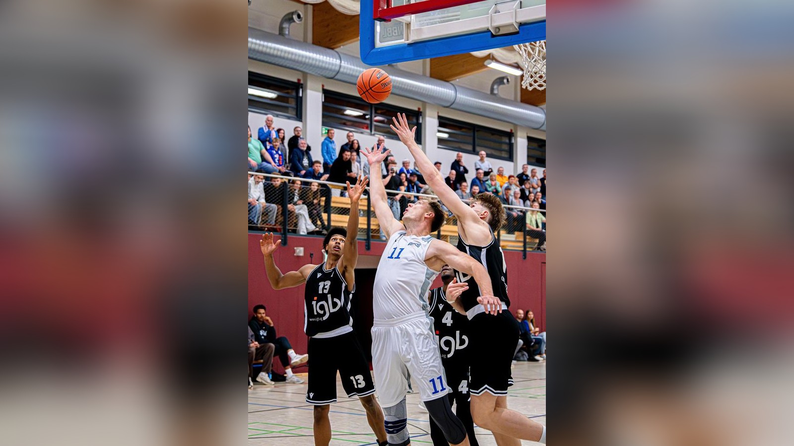 Nach-hoher-Derbypleite-Rockets-Trainer-stellt-die-Mentalit-tsfrage