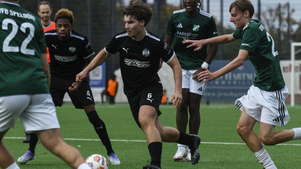 Endlich! Mülheimer FC erlöst sich – VfB Speldorf klettert immer weiter
