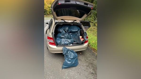 Letmathe: Polizei stoppt Auto voller Kaffee und Pistazien