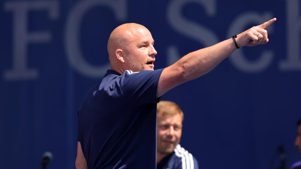 Gladbach verpflichtet Ex-Schalker Schröder als Sportchef