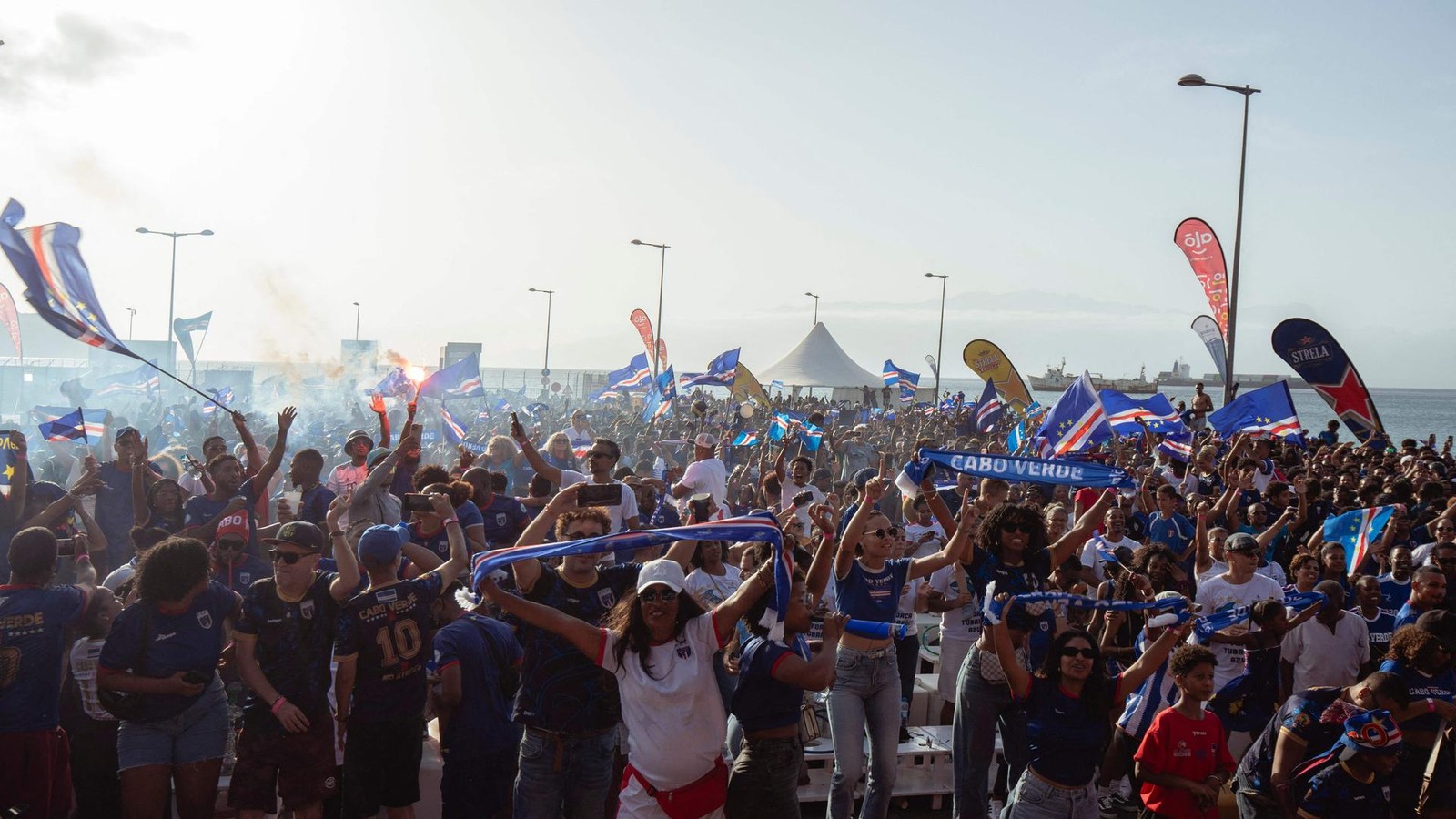 Kap-Wer-Kap-Verde-Deb-tanten-bereichern-die-Fu-ball-WM