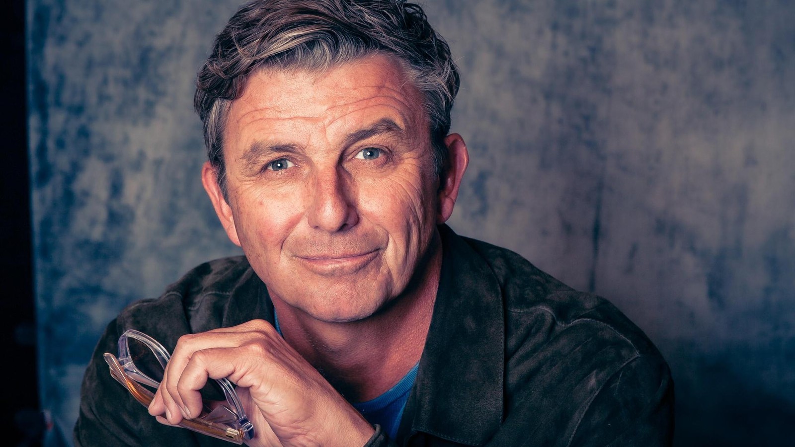 Was Hans Sigl so liest – diese Bücher empfiehlt der „Bergdoktor“