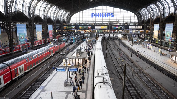 Zug-Chaos: Kabelschaden legt Hamburger Hauptbahnhof lahm