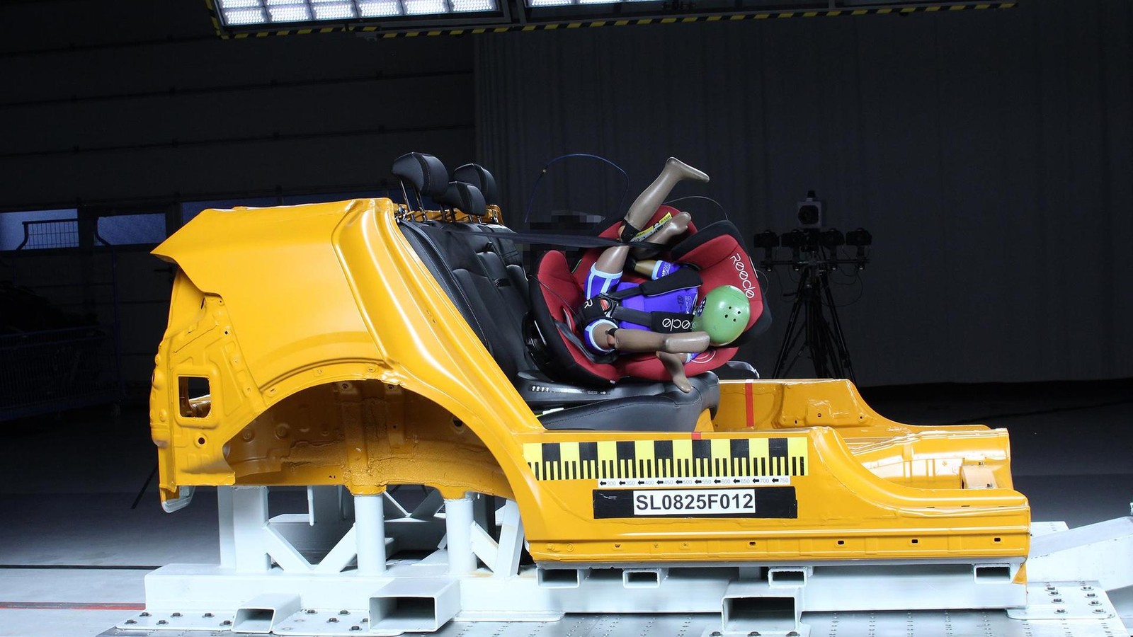 Kindersitze-im-ADAC-Test-Drei-Modelle-fallen-mit-schweren-M-ngeln-durch