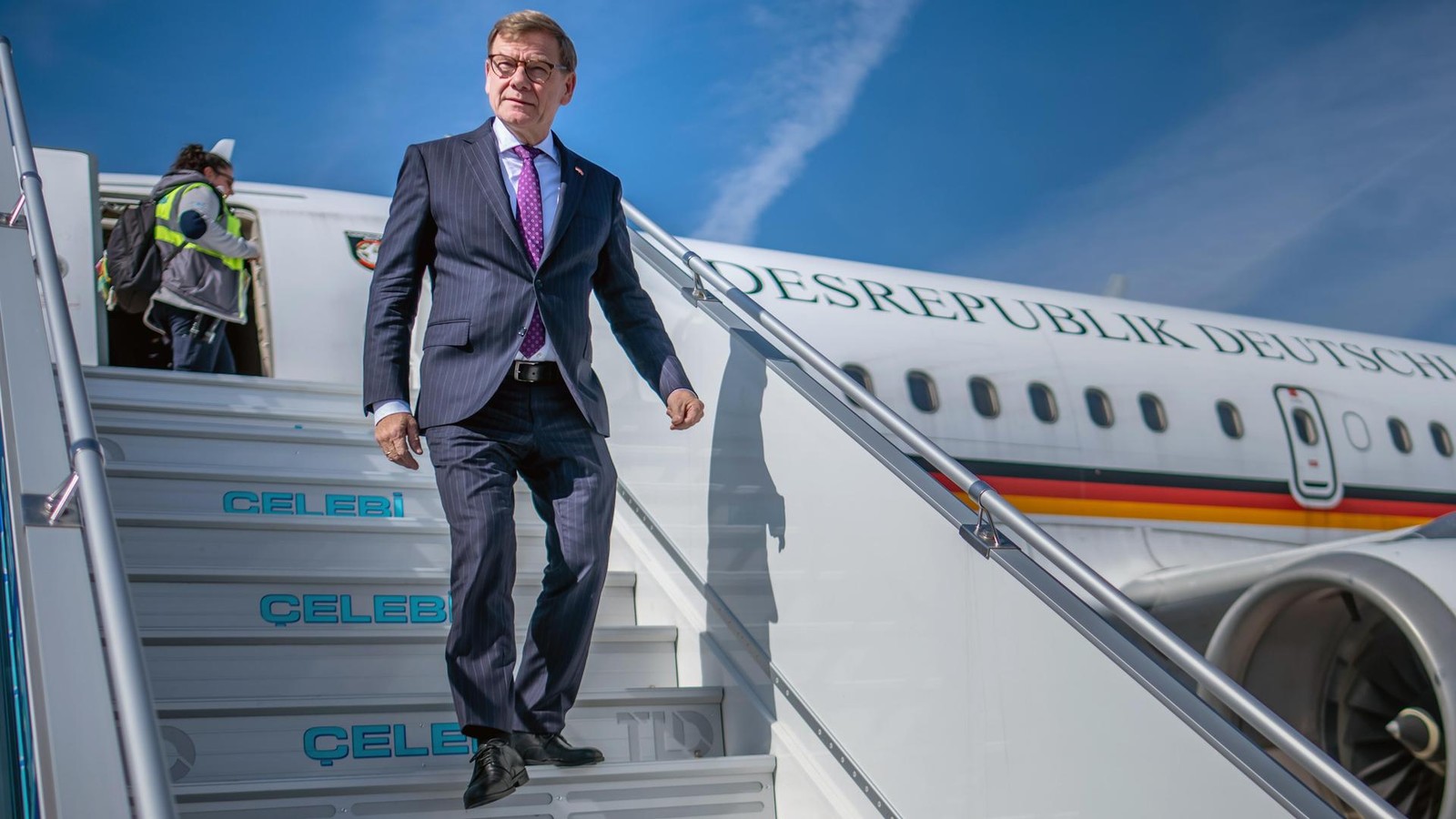 Sturmtief-zwischen-China-und-Deutschland-Wadephul-sagt-Reise-ab