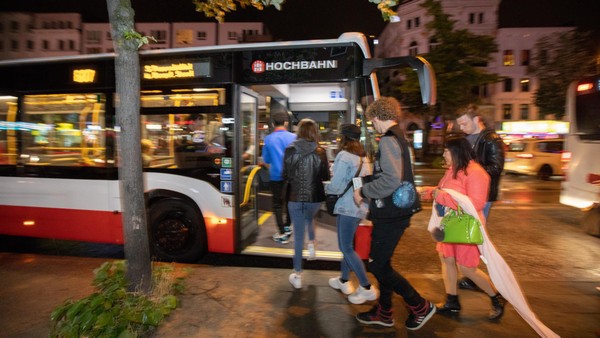 Nicht nur für Clubgänger: Hamburg reformiert sein Nachtbusnetz