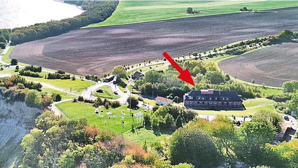 Auktion in Hamburg: Riesenansturm auf Haus am Kap Arkona zum Schnäppchenpreis