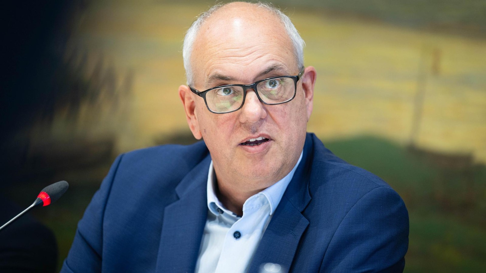 Bremens-B-rgermeister-Bovenschulte-gest-rzt-Beinbruch