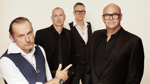 Bergedorfer Band „Mannschaft“ sorgt für Stimmung im CCB