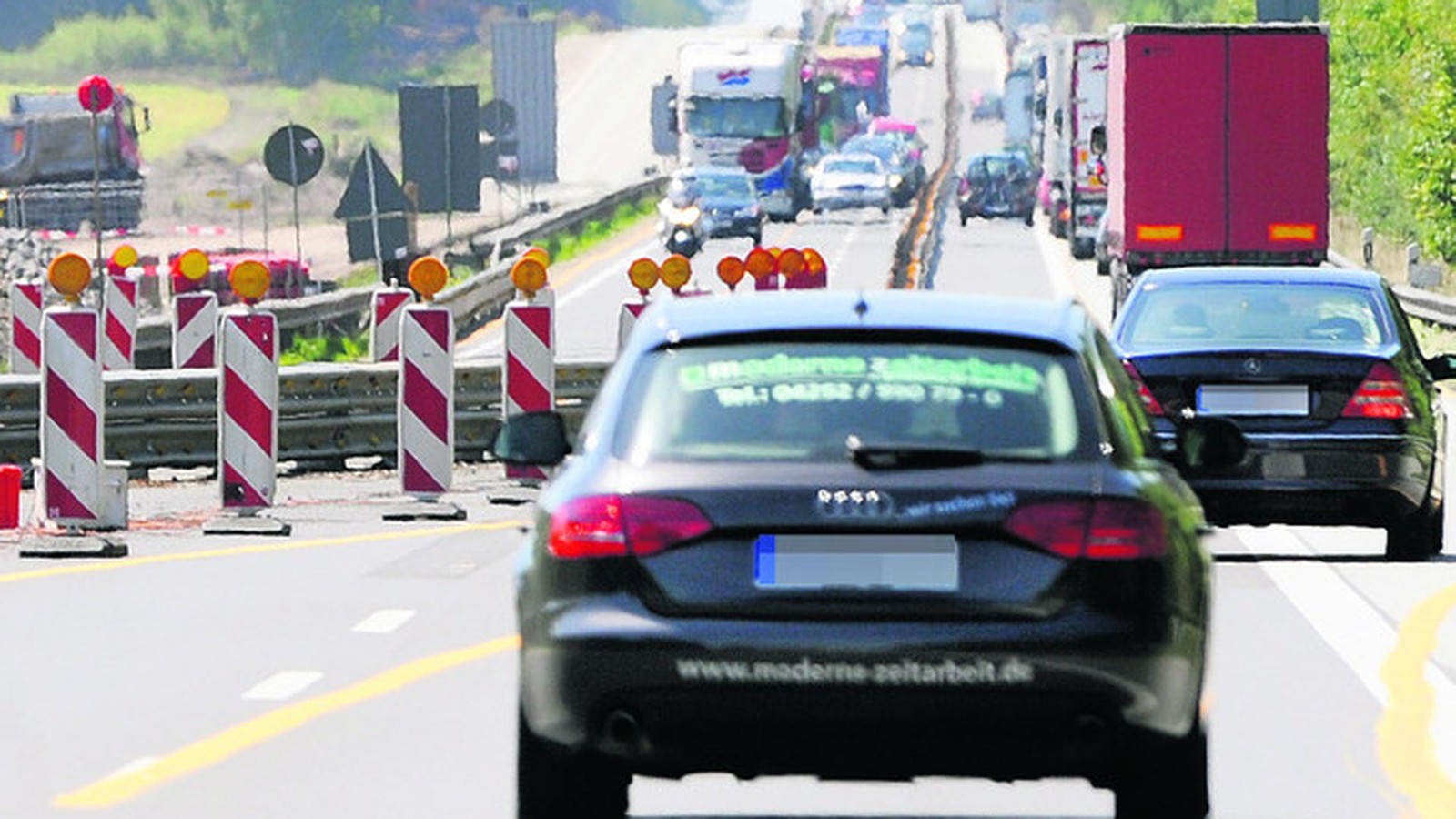 Spuren-eng-Autos-breit-so-gef-hrlich-sind-Autobahnbaustellen-tats-chlich