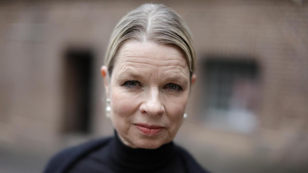 Die Tochter zweier Berühmtheiten, die mit 16 ihre Jugend verlor