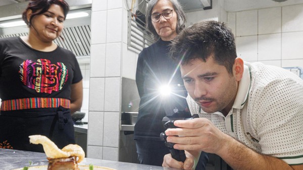 Hamburger Food-Influencer verrät: So laufen Gastro-Tests wirklich ab