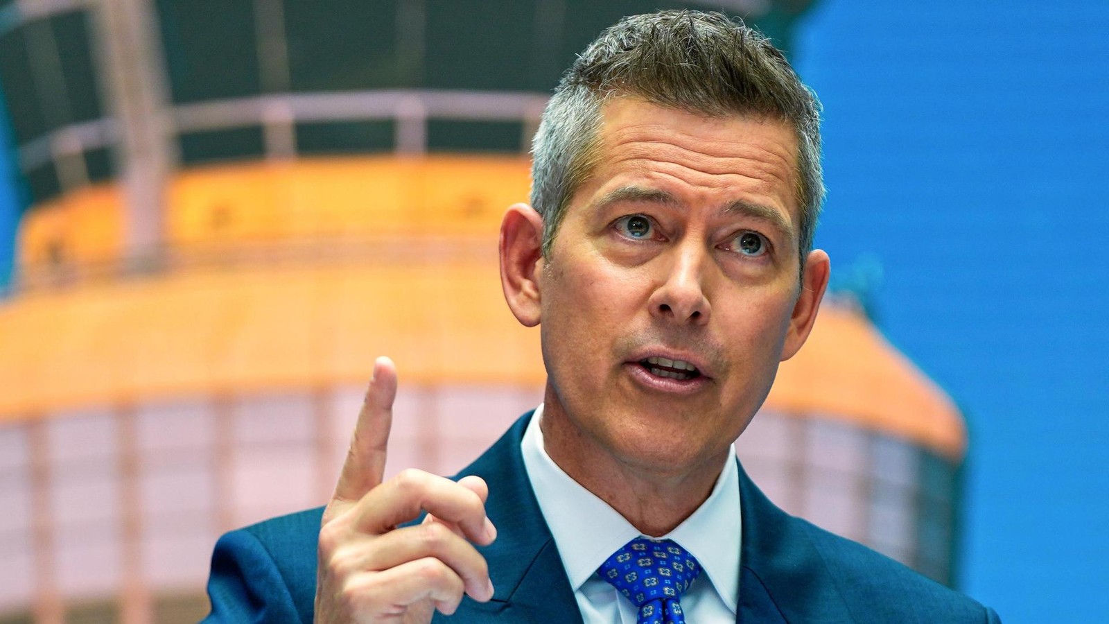 Shutdown-in-den-USA-Minister-warnt-vor-massivem-Chaos-im-Flugraum