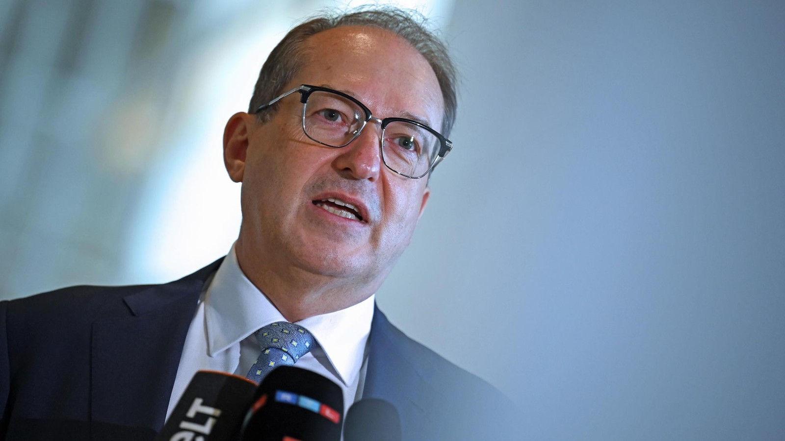 Dobrindt-verbietet-Muslim-Interaktiv-und-pr-ft-weitere-Vereine