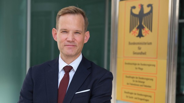 Virologe Hendrik Streeck: Wissenschaft, Politik – und jetzt ein Thriller