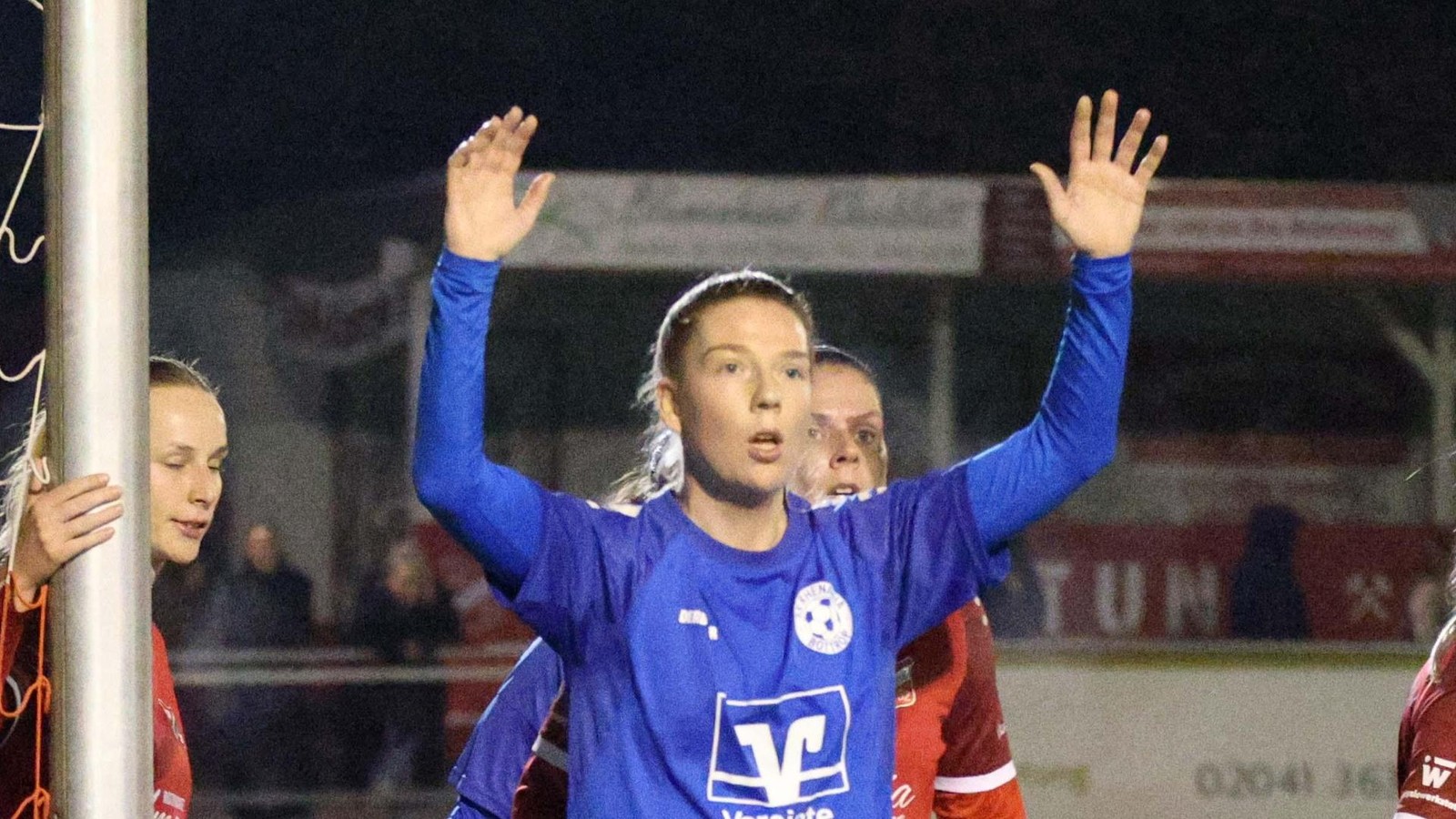 Nach-Topspiel-Sieg-Rhenania-Bottrops-Traum-von-der-Regionalliga-wird-konkreter