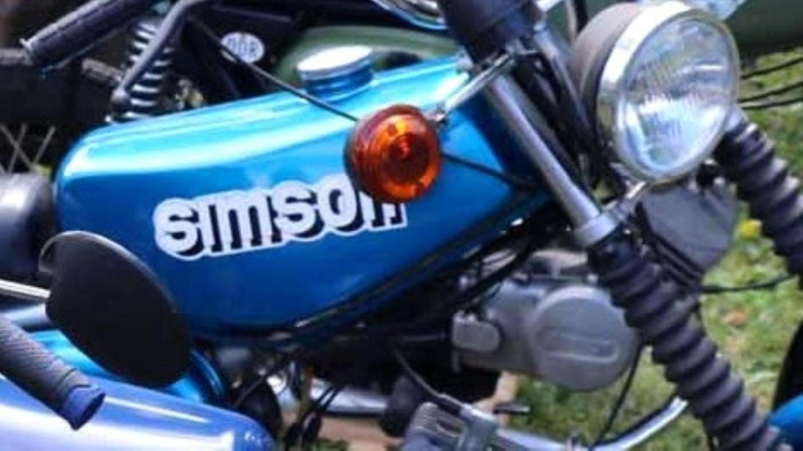 altenburger-land-18-j-hriger-fl-chtet-mit-simson-vor-der-polizei