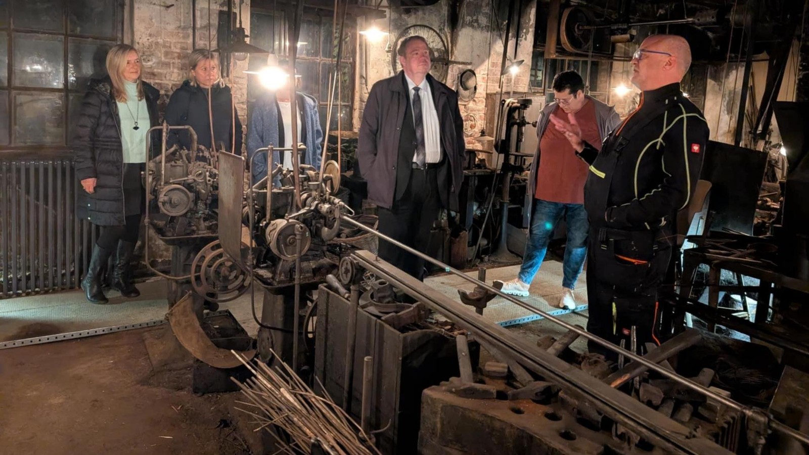 DIE ABENDNACHRICHTEN F R DEN KREIS SAALFELD RUDOLSTADT AM FREITAG intelligence overview