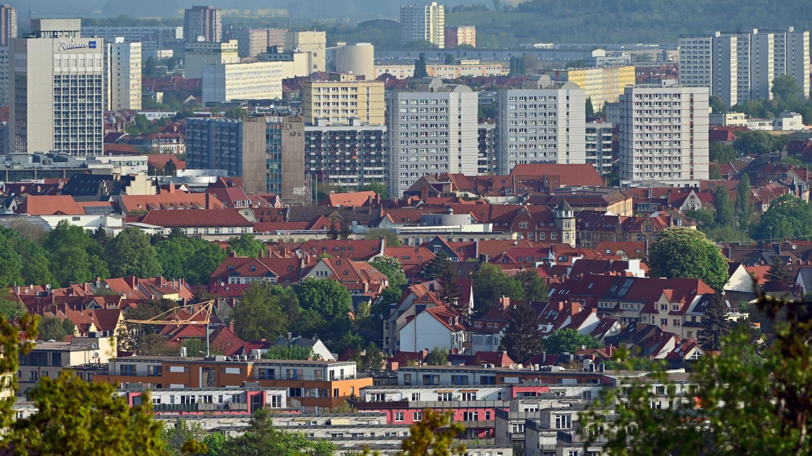 Thuringia ticker: Major police operation with shield and battering ram +++ ...