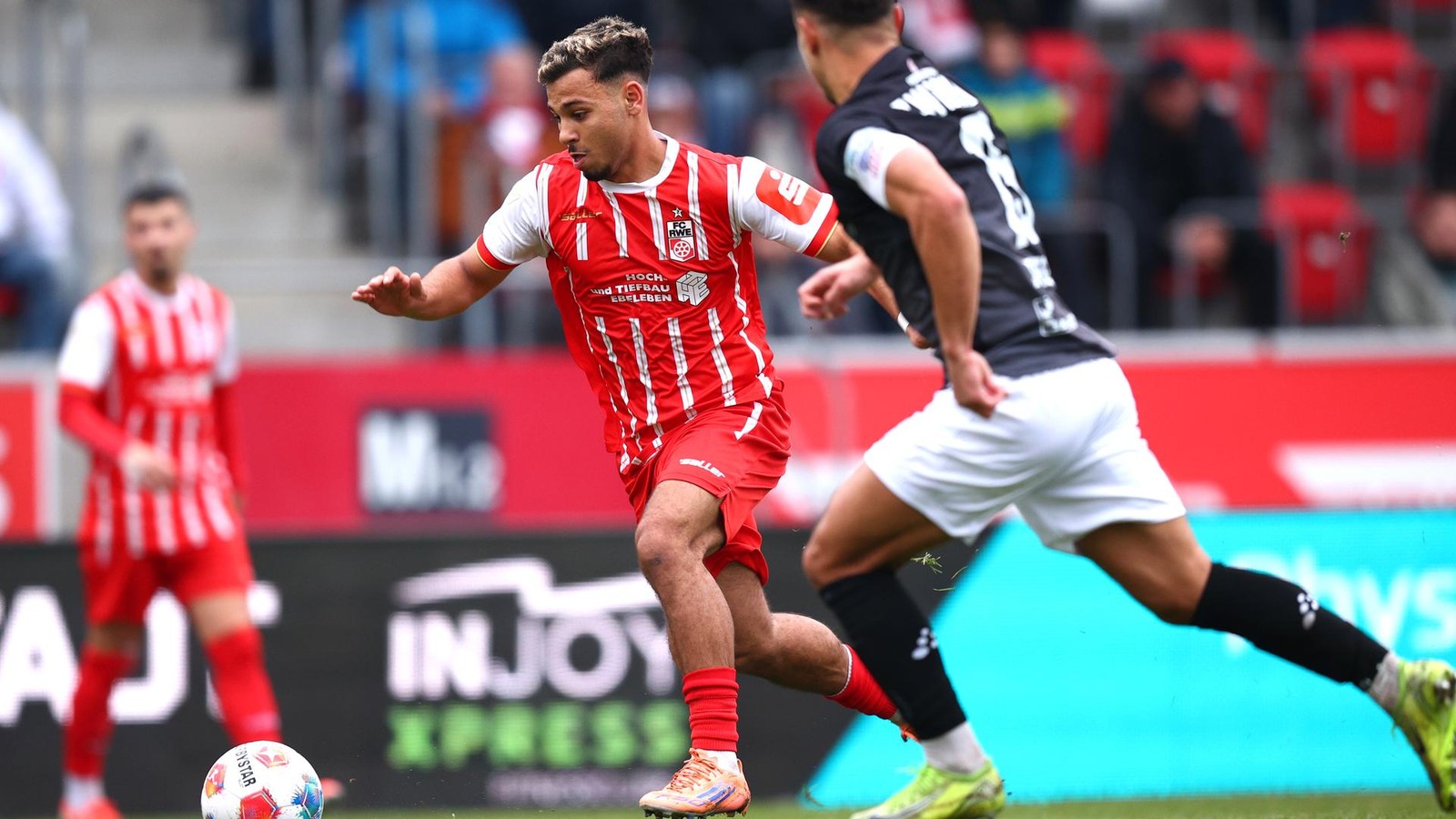 Kein-Heimsieg-seit-August-Rot-Wei-Erfurt-zeigt-zwei-unterschiedliche-Halbzeiten