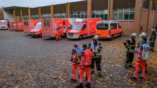 27 Verletzte durch Gasaustritt in Stellingen – Suche nach der Ursache