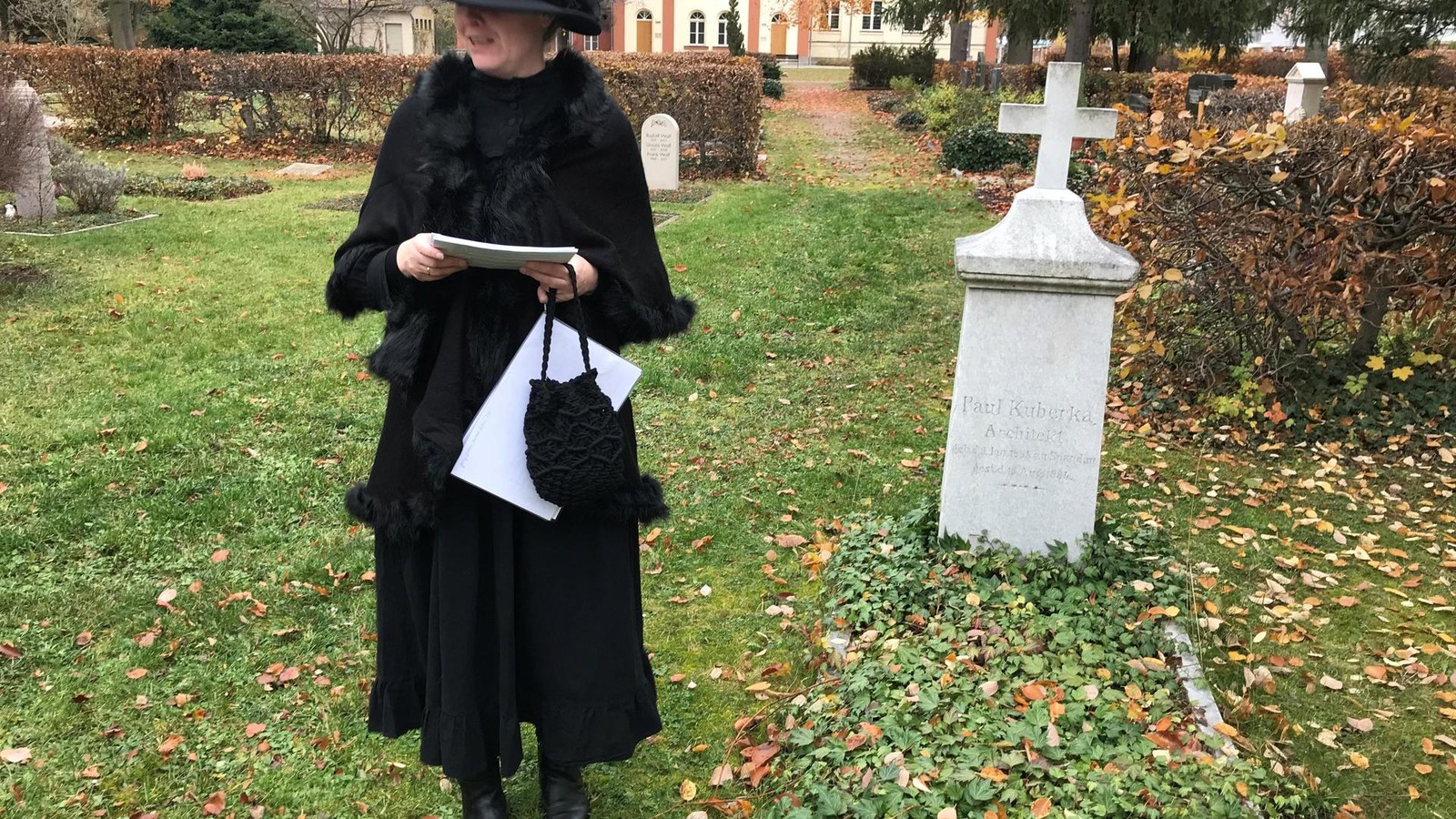 Zeitreise-ber-den-Arnst-dter-Friedhof-Geschichten-Gr-ber-und-prominente-Ruhest-tten