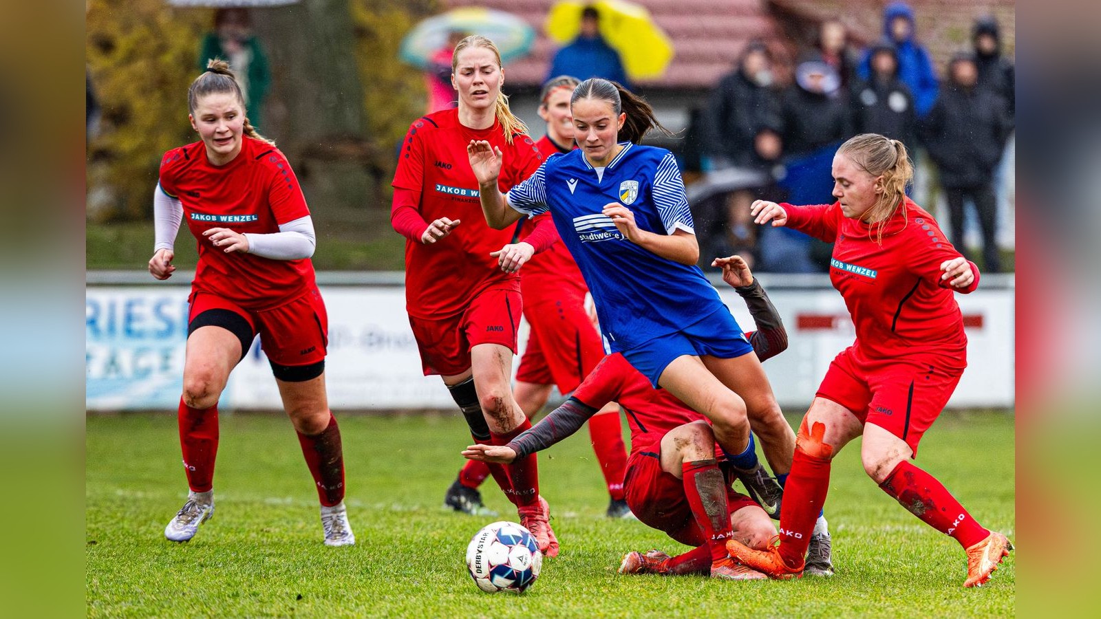 gek-mpft-gegr-tscht-von-fans-gefeiert-so-lief-das-sundh-user-pokalspiel-gegen-carl-zeiss-jena