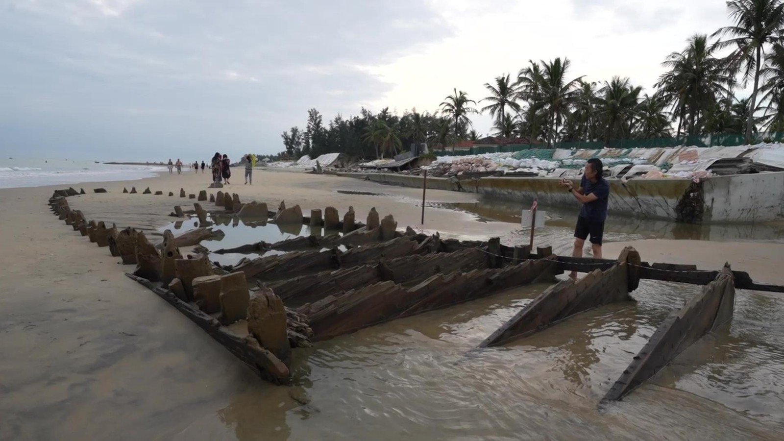 F-rstengrab-in-England-mit-ungew-hnlichen-Spuren-erstaunt-Arch-ologen