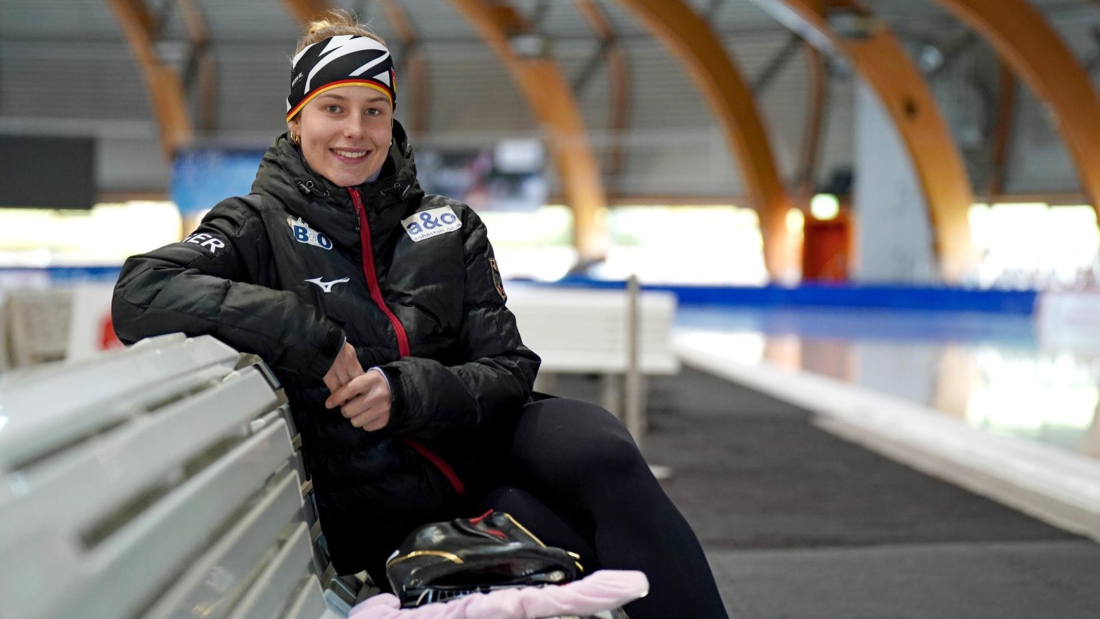 Mit-Top-Zeit-zum-Weltcup-Sophie-Warmuth-tr-umt-von-Olympia