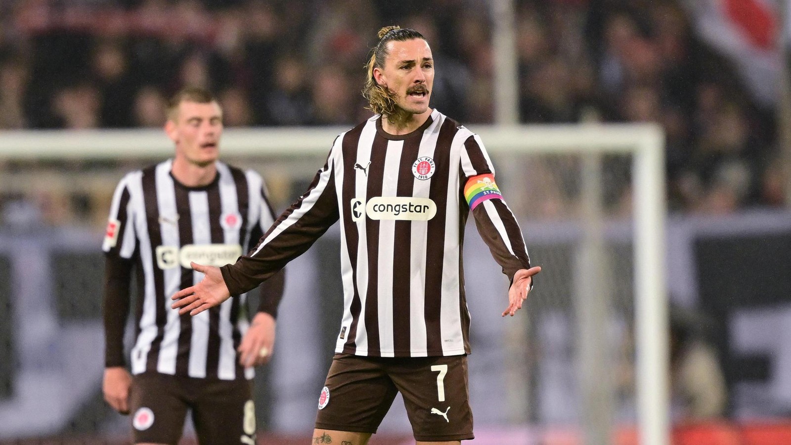 Winter-Abgang-von-Jackson-Irvine-Bornemann-macht-Transfer-Ansage