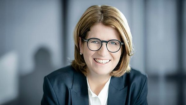 Trotz 700.000 Euro Gehalt: „Mietzuschuss“ für HHLA-Vorständin