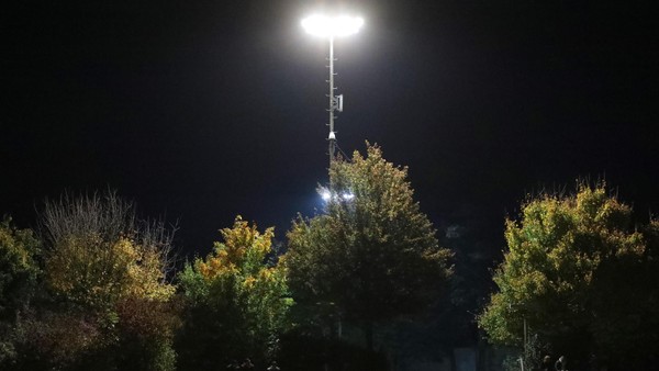 Spielabbruch nach Flutlicht-Ausfall im Derby: Platzwart hat Urlaub