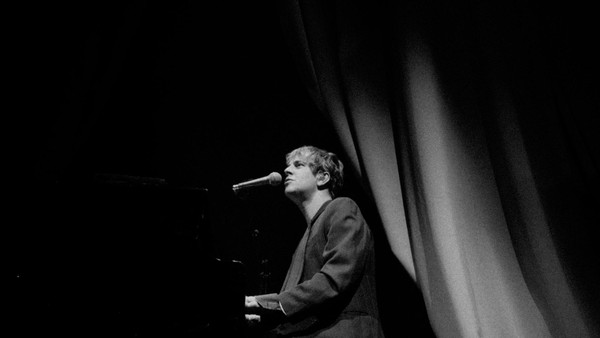 Tom Odell in der Barclays Arena: So schlecht wie die Kritiker sagen?