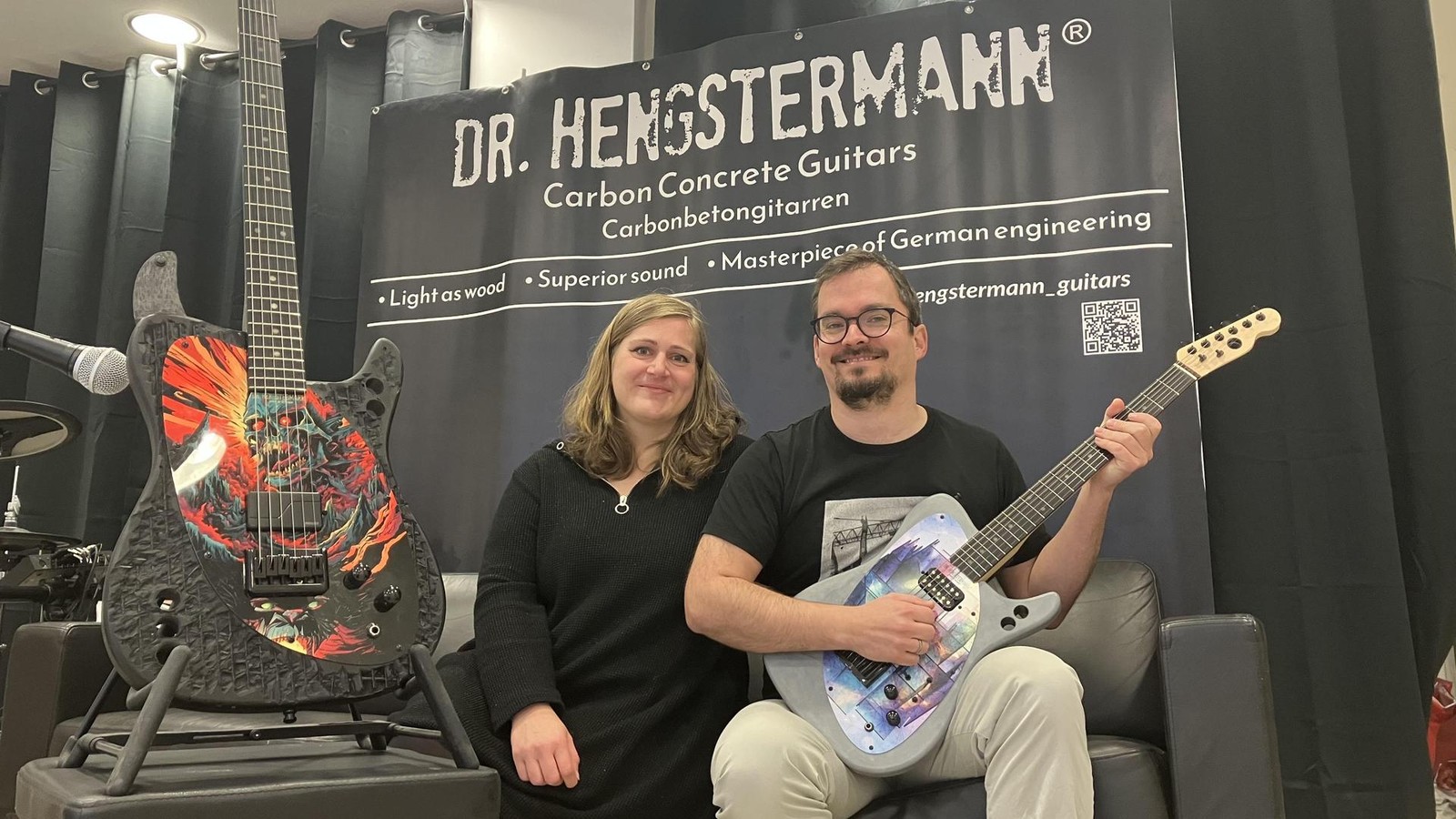 Ein-Ingenieur-baut-im-Saale-Holzland-innovative-Gitarren-mit-Video-