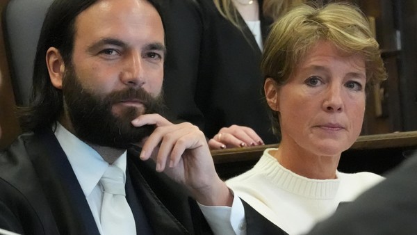 Notfallknopf nimmt Schreie im Wald auf – Christina Block erschüttert