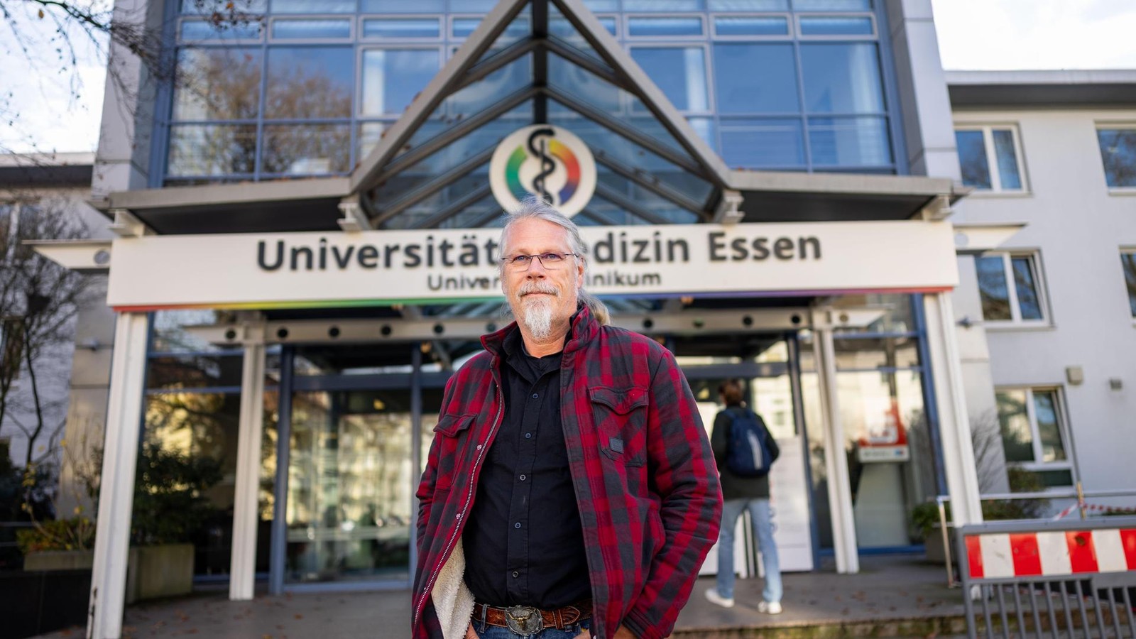 Pl-tzlich-gel-hmt-Franks-Kampf-gegen-ein-seltenes-Syndrom