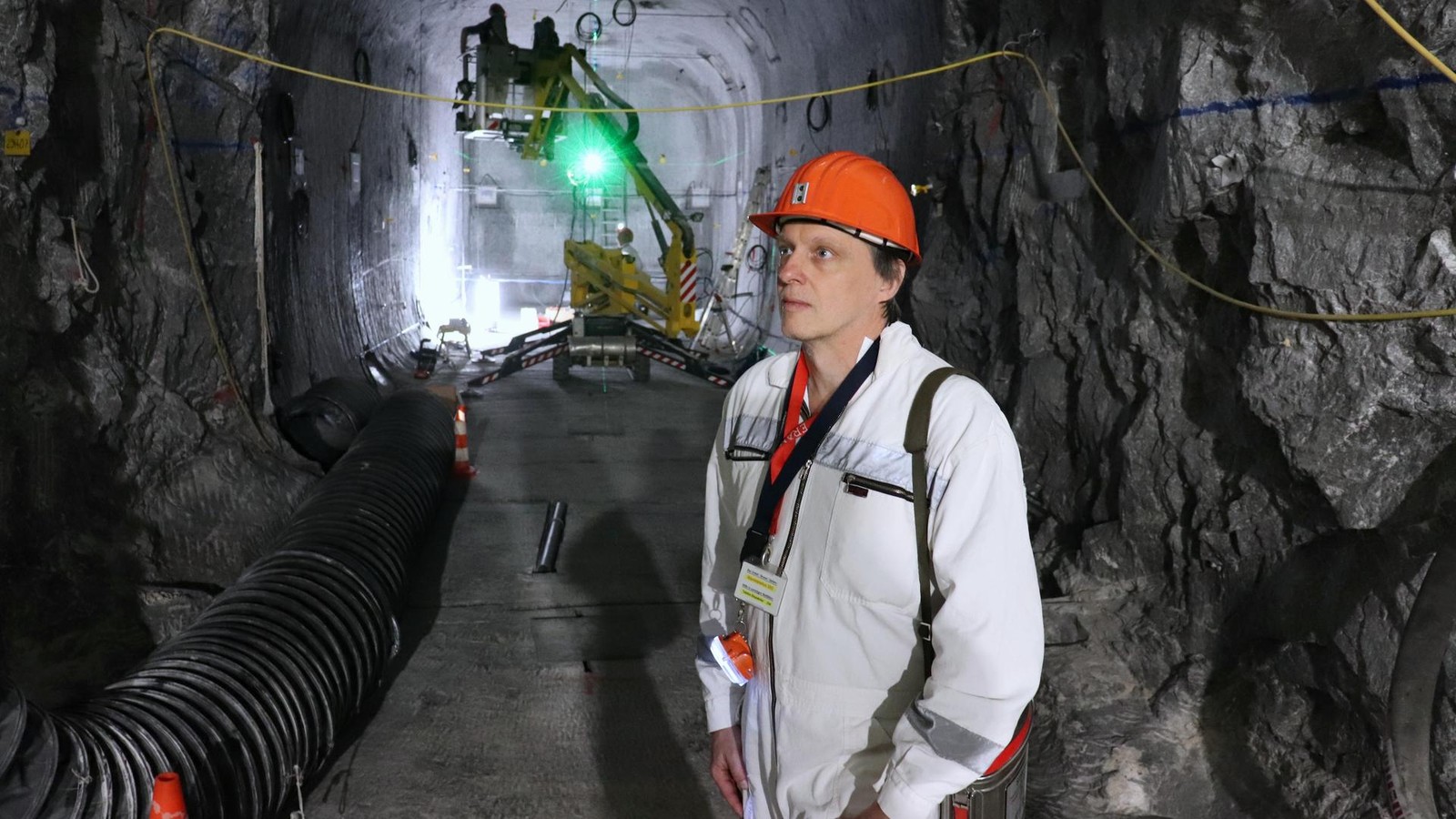 -Die-Atompriester-Th-ringer-schreibt-Thriller-ber-kuriose-aber-wahre-Idee-zur-Atomm-ll-Endlagerung