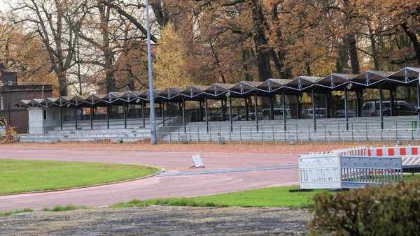Asbest: Beliebte Sportanlage in Hamburger Osten bleibt Baustelle