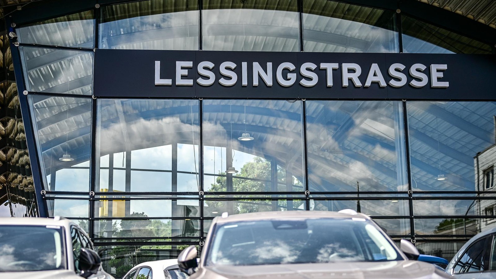 Nach-Pleite-Oberhausener-Autohaus-stellt-den-Gesch-ftsbetrieb-ein