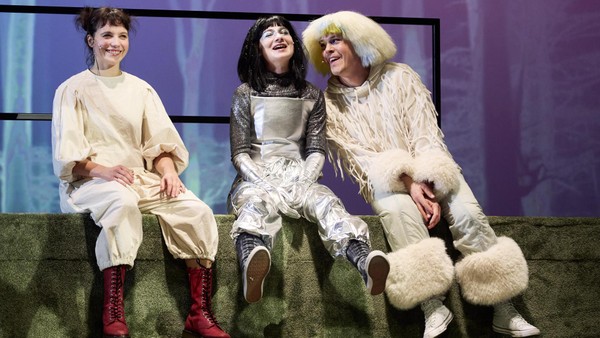 Ernst Deutsch Theater: „Der Zauberer von Oz“ mit Trampolin-Bühne