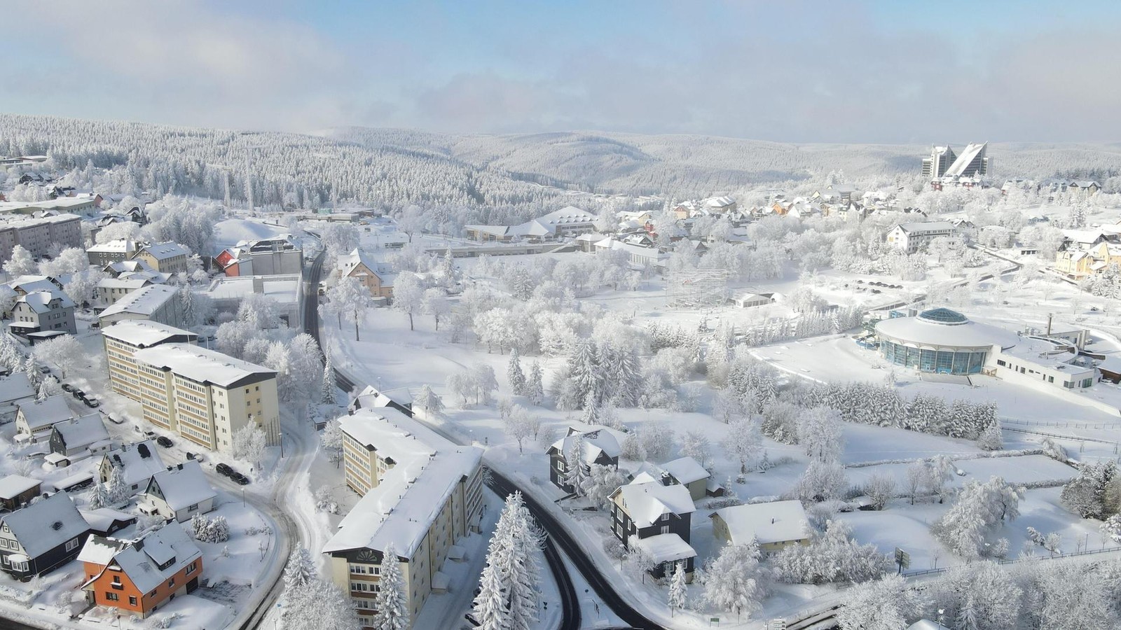 Th-ringen-Quiz-Wie-hei-t-ein-bekannter-Wintersportort-im-Th-ringer-Wald-Nordhausen-Eisleben-Oberhof-