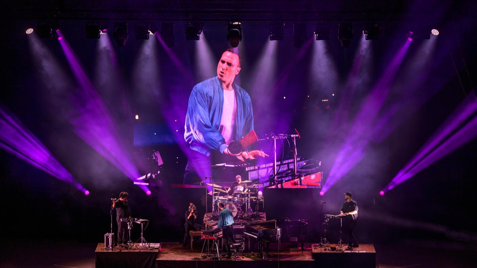 Martin-Kohlstedt-auf-Tour-Elektro-Klassik-aus-Th-ringen-erobert-Europa